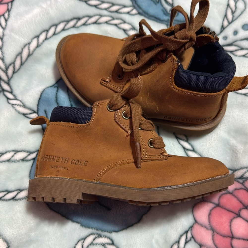 Dress shoes